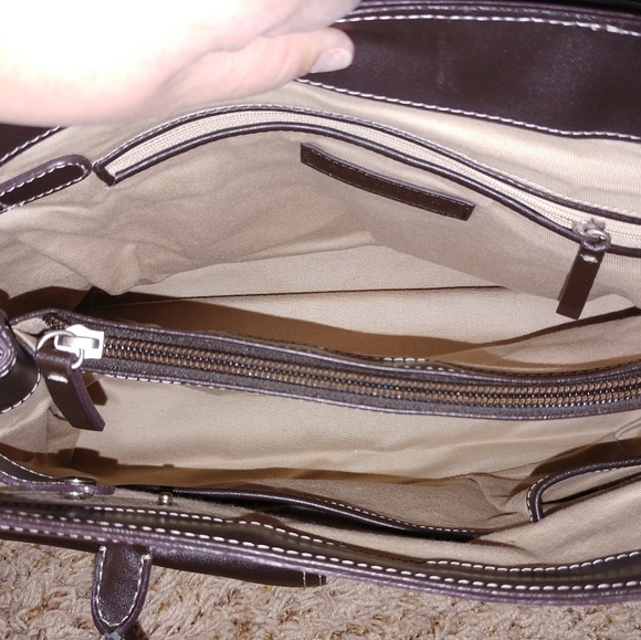 Ann Taylor Handpurse - Picture 5 of 8